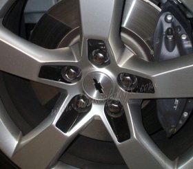 2010 2011 Chevrolet Camaro 20" wheel lug nut inset decal decals